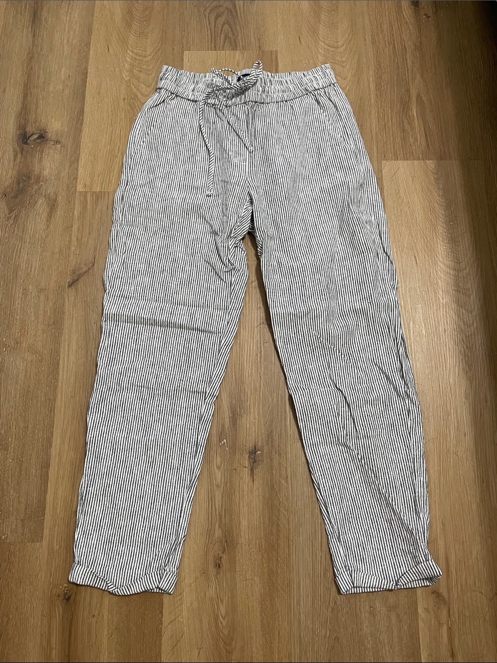 J. Crew White and Black Pinstripe Linen Blend Cropped Drawstring Pants